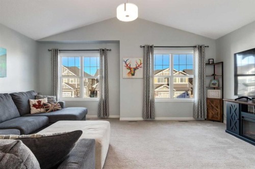 36 Sundown Common, Cochrane, AB - Indoor