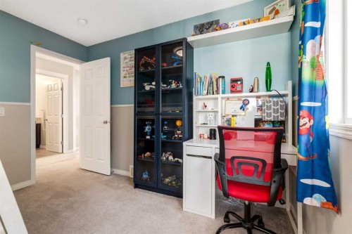 36 Sundown Common, Cochrane, AB - Indoor