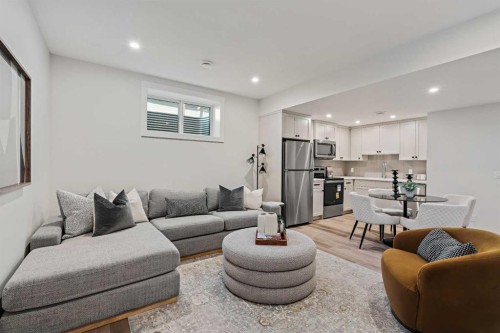 47 Setonridge Park Se, Calgary, AB - Indoor Photo Showing Living Room