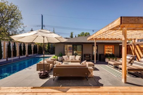 1927 12 Street Sw, Calgary, AB - Outdoor With In Ground Pool