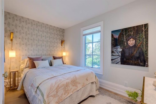 1927 12 Street Sw, Calgary, AB - Indoor Photo Showing Bedroom