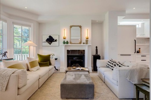 1927 12 Street Sw, Calgary, AB - Indoor Photo Showing Living Room With Fireplace
