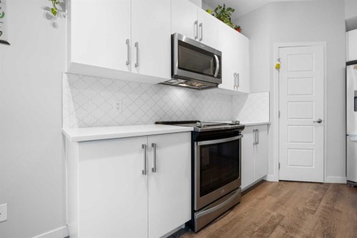 36-32 Red Embers Parade, Calgary, AB - Indoor Photo Showing Kitchen