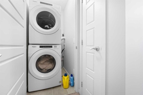 36-32 Red Embers Parade, Calgary, AB - Indoor Photo Showing Laundry Room