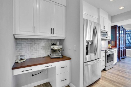 74 Cranleigh Green Se, Calgary, AB - Indoor Photo Showing Kitchen
