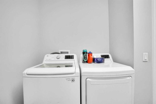74 Cranleigh Green Se, Calgary, AB - Indoor Photo Showing Laundry Room