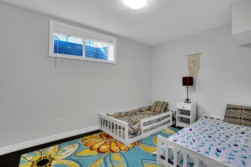 74 Cranleigh Green Se, Calgary, AB - Indoor Photo Showing Bedroom