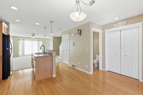 160 Taradale Drive Ne, Calgary, AB - Indoor Photo Showing Kitchen