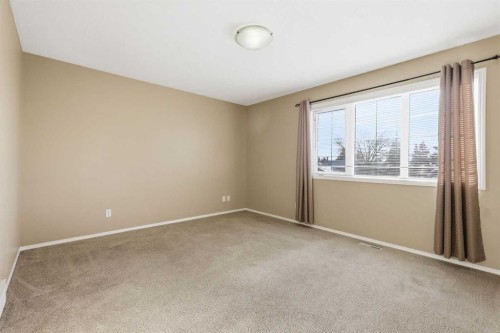 160 Taradale Drive Ne, Calgary, AB - Indoor Photo Showing Other Room