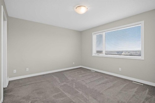 130 Evanscrest Terrace Nw, Calgary, AB - Indoor Photo Showing Other Room