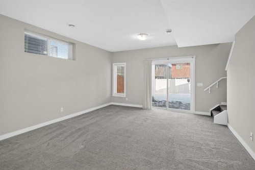 130 Evanscrest Terrace Nw, Calgary, AB - Indoor Photo Showing Other Room
