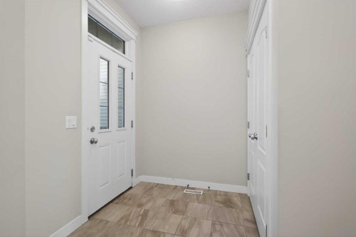 130 Evanscrest Terrace Nw, Calgary, AB - Indoor Photo Showing Other Room