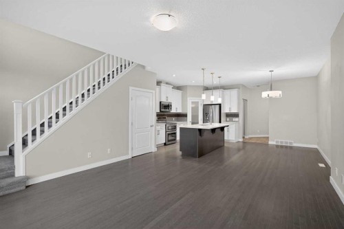 130 Evanscrest Terrace Nw, Calgary, AB - Indoor Photo Showing Kitchen