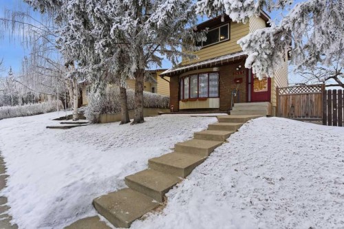1447 Berkley Drive Nw, Calgary, AB - Outdoor
