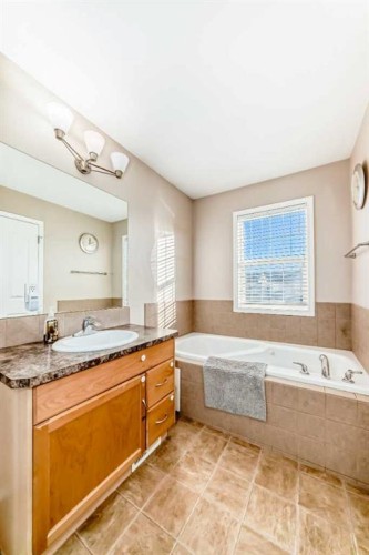 47 Bridlecrest Road Sw, Calgary, AB - Indoor Photo Showing Bathroom