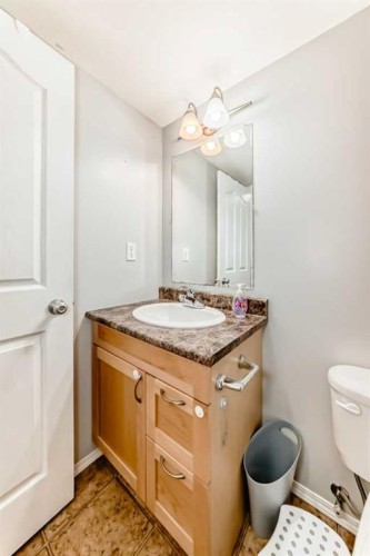 47 Bridlecrest Road Sw, Calgary, AB - Indoor Photo Showing Bathroom