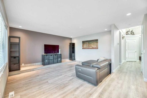 44 Douglas Shore Close Se, Calgary, AB - Indoor