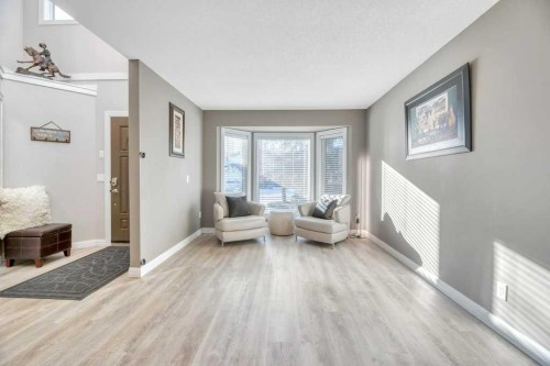 44 Douglas Shore Close Se, Calgary, AB - Indoor