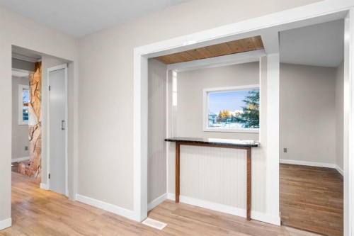 17 Gibson Road, Benchlands, AB - Indoor Photo Showing Other Room