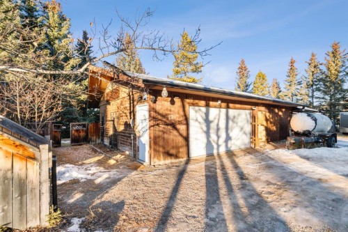 17 Gibson Road, Benchlands, AB - Outdoor