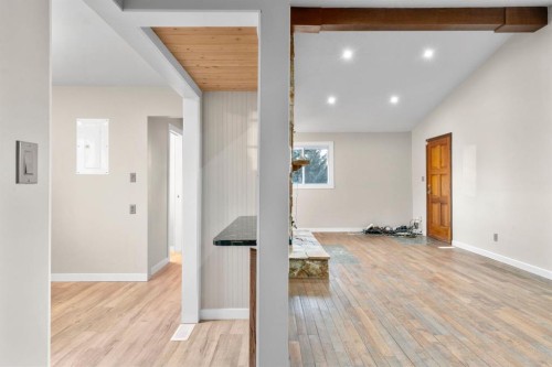 17 Gibson Road, Benchlands, AB - Indoor Photo Showing Other Room