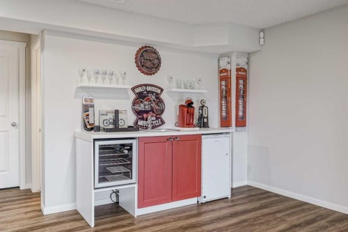 225 Kingsmere Cove Se, Airdrie, AB - Indoor Photo Showing Other Room