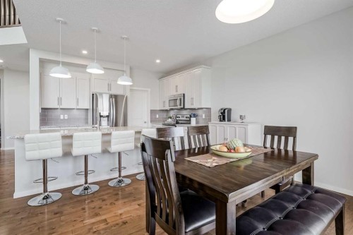 225 Kingsmere Cove Se, Airdrie, AB - Indoor Photo Showing Dining Room