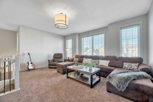225 Discovery Ridge Way Sw, Calgary, AB - Indoor Photo Showing Living Room