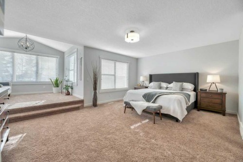 225 Discovery Ridge Way Sw, Calgary, AB - Indoor Photo Showing Bedroom