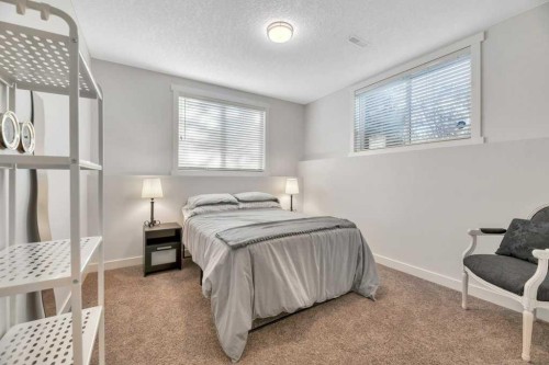 225 Discovery Ridge Way Sw, Calgary, AB - Indoor Photo Showing Bedroom