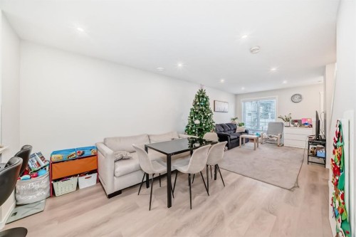 406-474 Seton Circle Se, Calgary, AB - Indoor