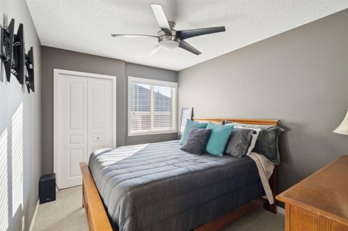 453 River Heights Drive, Cochrane, AB - Indoor Photo Showing Bedroom