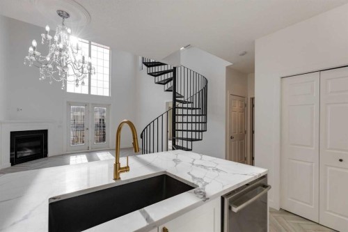 403-527 15 Avenue Sw, Calgary, AB - Indoor Photo Showing Kitchen