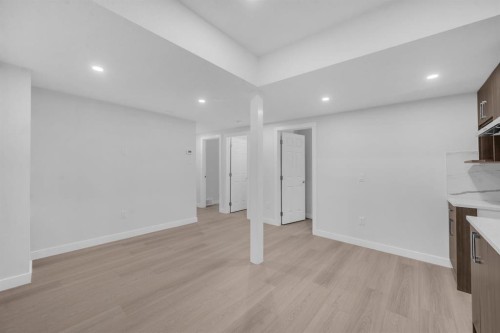 151 Carringham Way Nw, Calgary, AB - Indoor