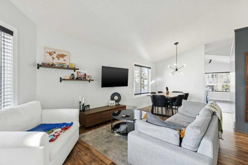 103 Hawkmount Green Nw, Calgary, AB - Indoor Photo Showing Living Room
