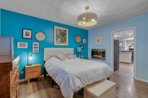 918 11 Avenue Se, Calgary, AB - Indoor Photo Showing Bedroom
