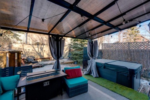 918 11 Avenue Se, Calgary, AB -  With Exterior