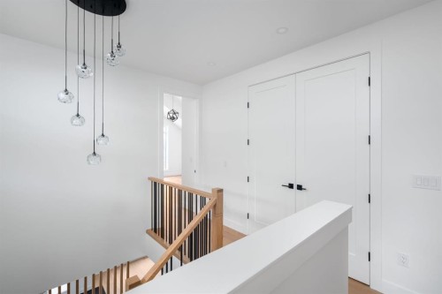 2227 36 Street Sw, Calgary, AB - Indoor Photo Showing Other Room