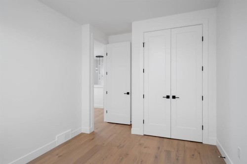 2227 36 Street Sw, Calgary, AB - Indoor Photo Showing Other Room