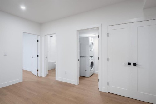 2227 36 Street Sw, Calgary, AB - Indoor Photo Showing Other Room