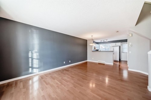 213 Prestwick Circle Se, Calgary, AB - Indoor Photo Showing Other Room
