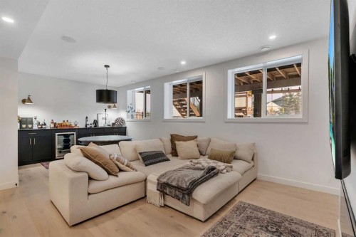 1176 Cranbrook Gardens Se, Calgary, AB - Indoor Photo Showing Living Room