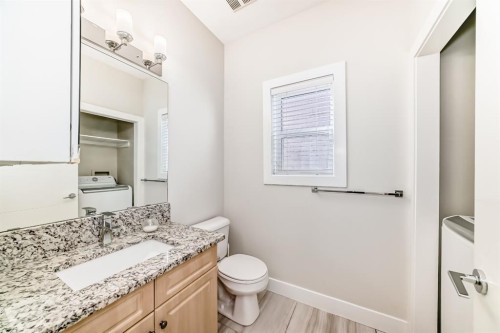 70 Martha'S Meadow Close Ne, Calgary, AB - Indoor Photo Showing Bathroom
