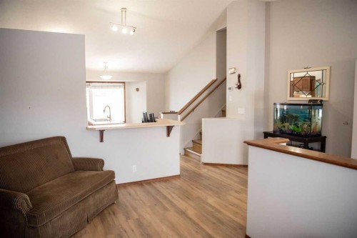 283 Highland Circle, Strathmore, AB - Indoor