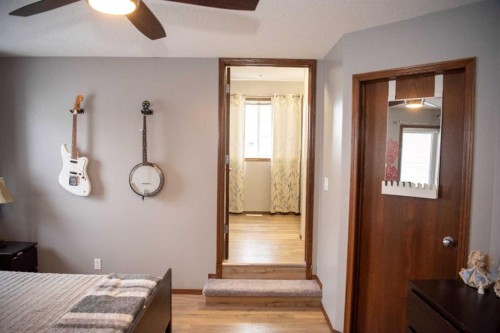 283 Highland Circle, Strathmore, AB - Indoor