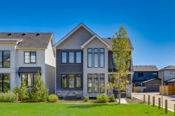 48 Treeline Lane SW Calgary, AB T2Y 0S2