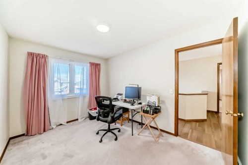 205 Patterson Hill Sw, Calgary, AB - Indoor Photo Showing Office