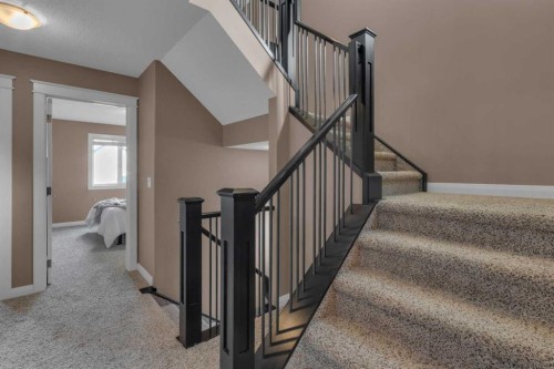 2534 3 Avenue Nw, Calgary, AB - Indoor Photo Showing Other Room