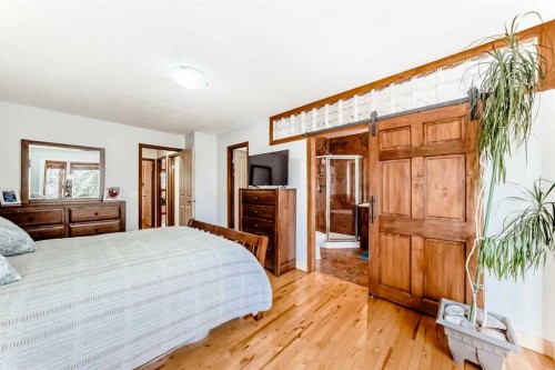 17140 Sundown Road Se, Calgary, AB - Indoor Photo Showing Bedroom