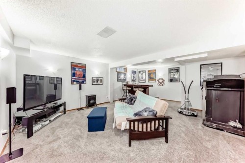 17140 Sundown Road Se, Calgary, AB - Indoor